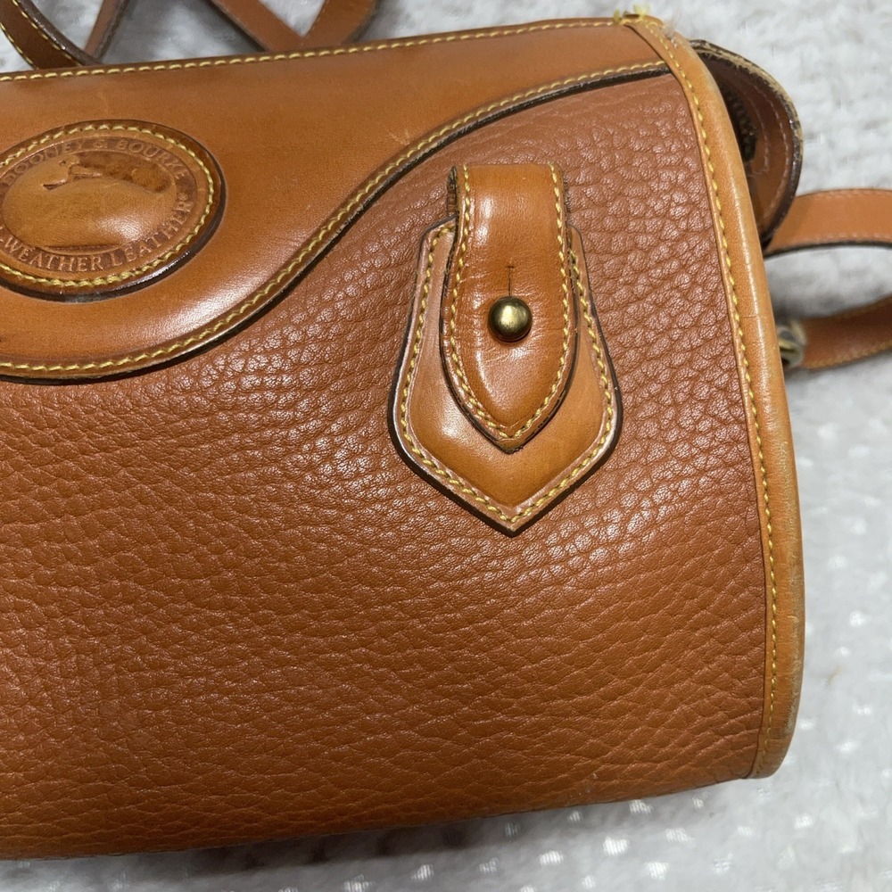 Vintage Dooney & Bourke Satchel Bag All Weather Leather British Tan - Picture 2 of 9